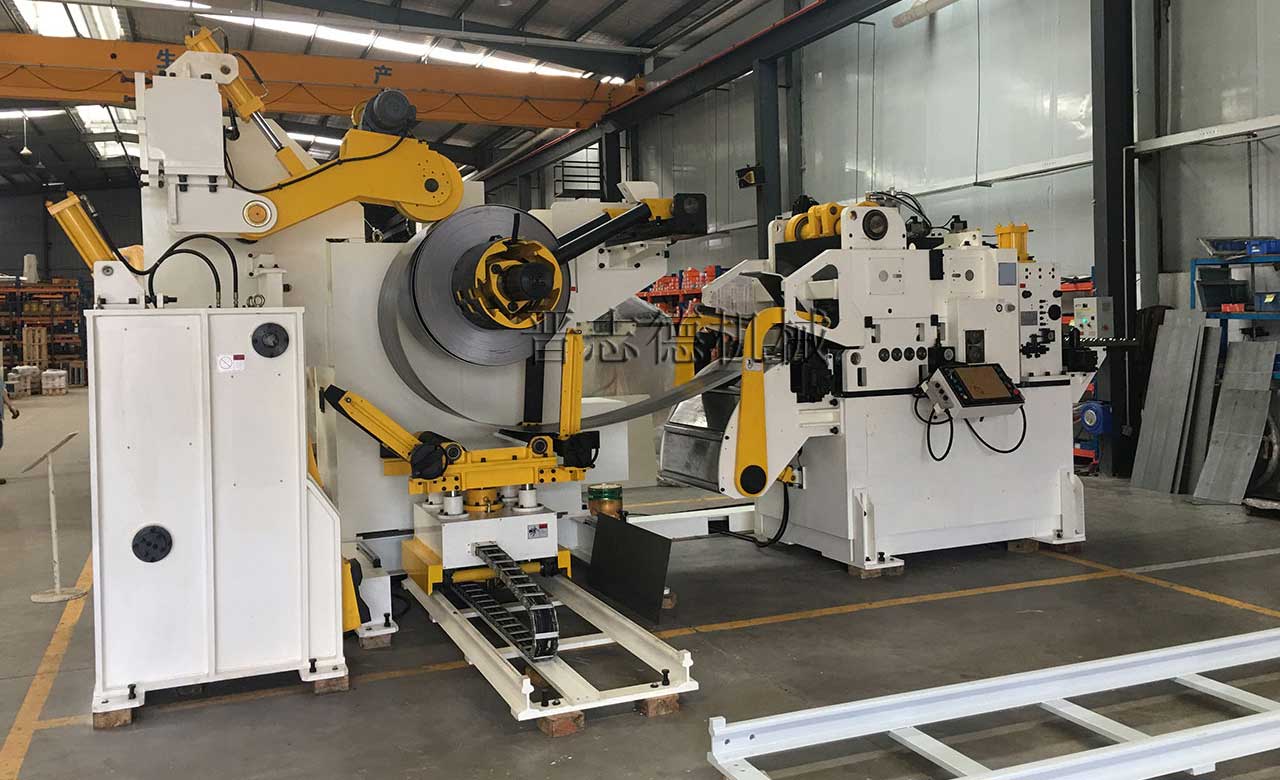 巴基斯坦三合一送料機,巴基斯坦送料機,巴基斯坦沖床送料機 巴基斯坦三合一送料機,巴基斯坦送料機,巴基斯坦沖床送料機