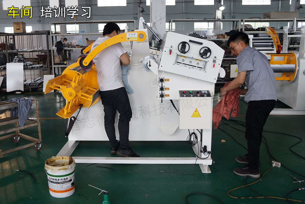 二合一料架兼整平機生產培訓 二合一料架兼整平機生產培訓