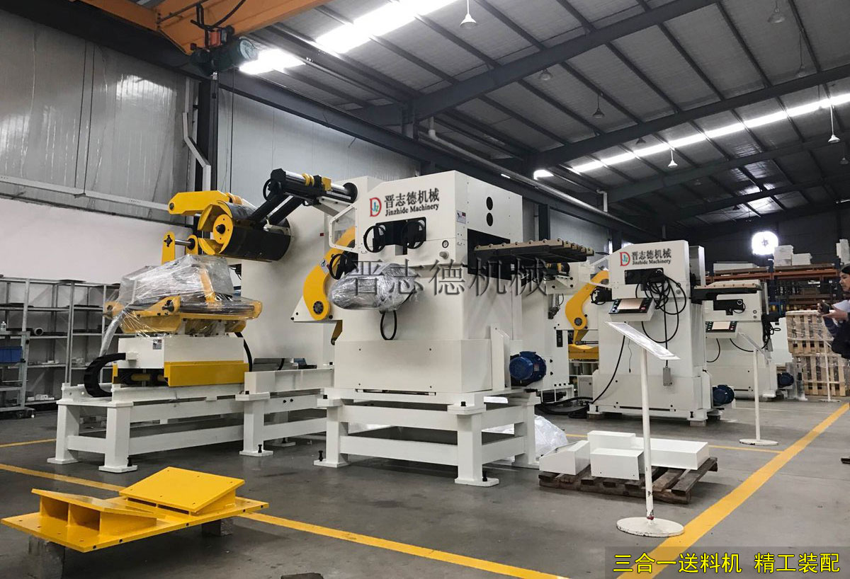 三合一送料機精工裝配,三合一送料機試機 三合一送料機精工裝配,三合一送料機試機