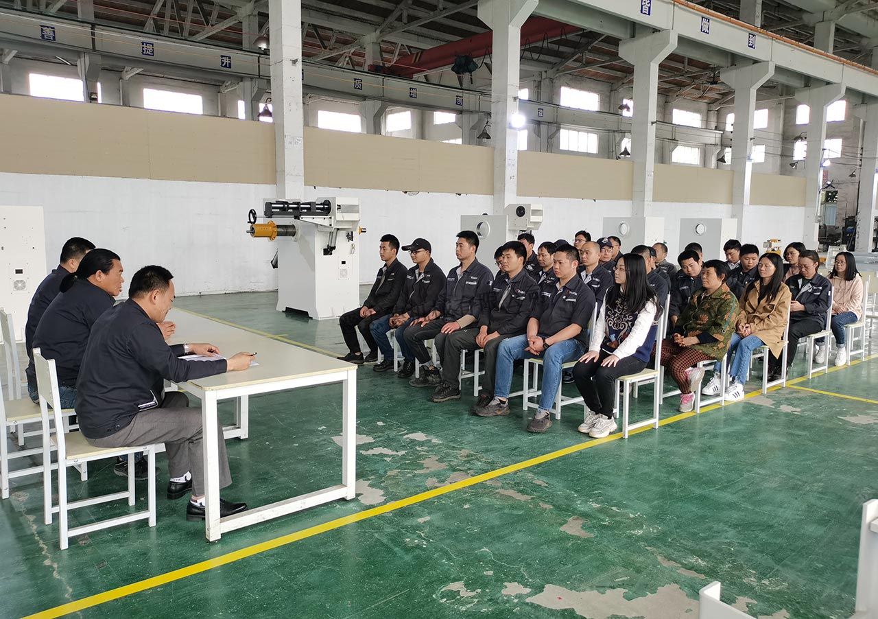 三合一送料機車間工作部署 三合一送料機車間工作部署