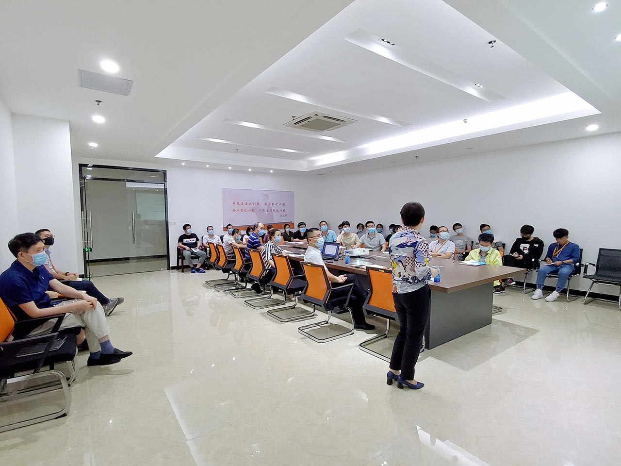 三合一送料機(jī)技能培訓(xùn) 三合一送料機(jī)技能培訓(xùn)