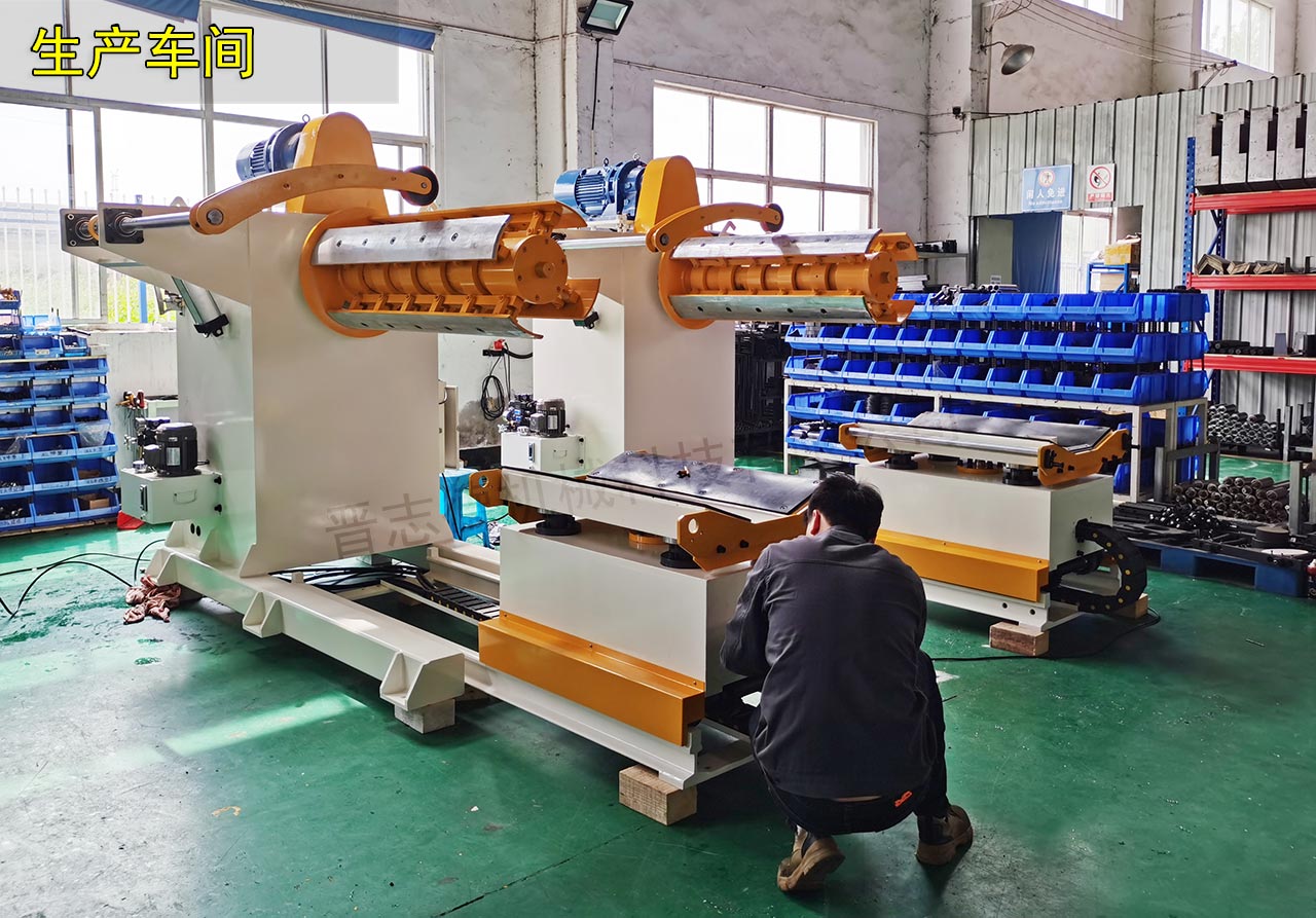 大學生來送料機廠實習 大學生來送料機廠實習