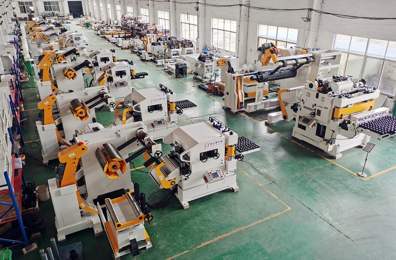 三合一送料機生產車間 三合一送料機生產車間