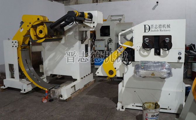 三合一送料機(jī)裝配 三合一送料機(jī)裝配