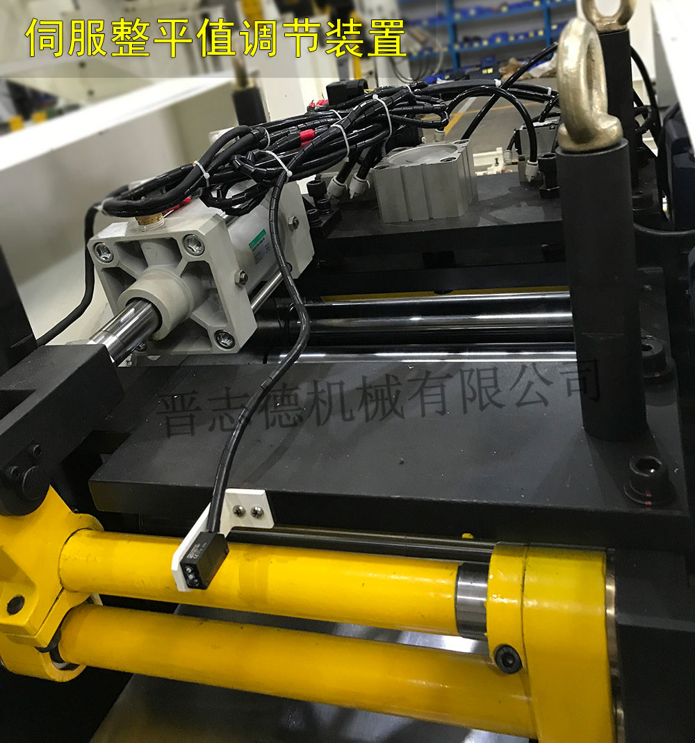 三合一送料機選配給油機,三合一送料機選配雙面給油裝置 三合一送料機選配給油機,三合一送料機選配雙面給油裝置