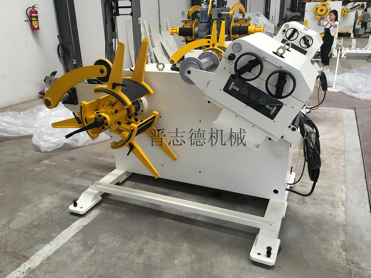 二合一料架兼整平機(jī)裝配,二合一整平機(jī)組裝 二合一料架兼整平機(jī)裝配,二合一整平機(jī)組裝