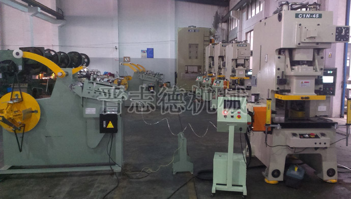 NC伺服送料機使用現(xiàn)場