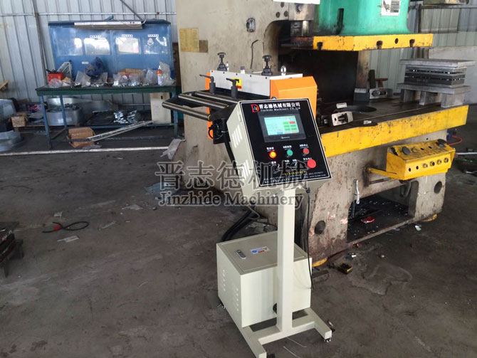 斜式電控箱NC送料機 斜式電控箱NC送料機