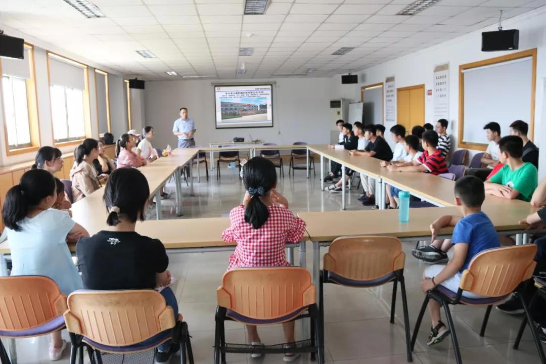 三合一送料機廠家員工子女 三合一送料機廠家員工子女