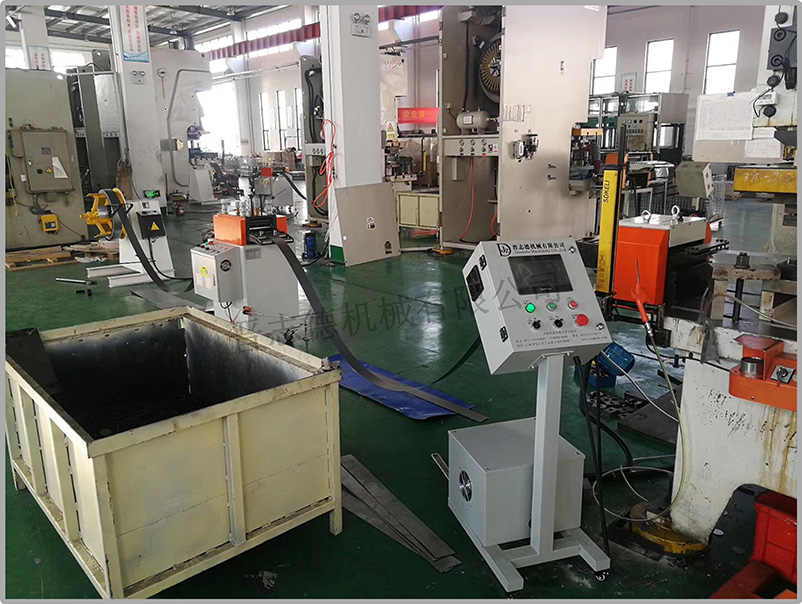 精密整平機使用,薄板卷材整平機使用,材料整平機配伺服送料機 精密整平機使用,薄板卷材整平機使用,材料整平機配伺服送料機